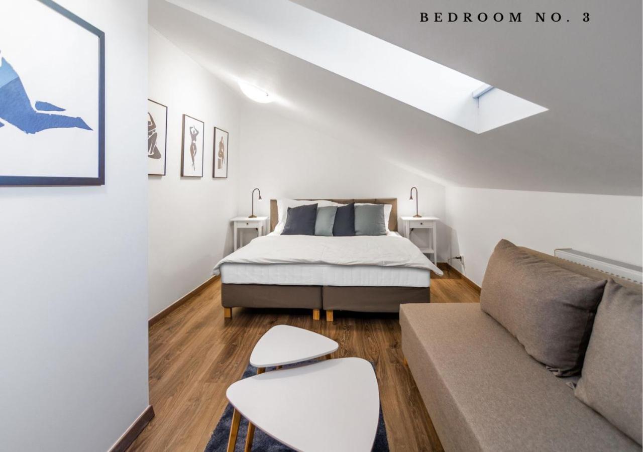 The Bookhouse, 5-Bedroom Residence By Prague Castle 外观 照片