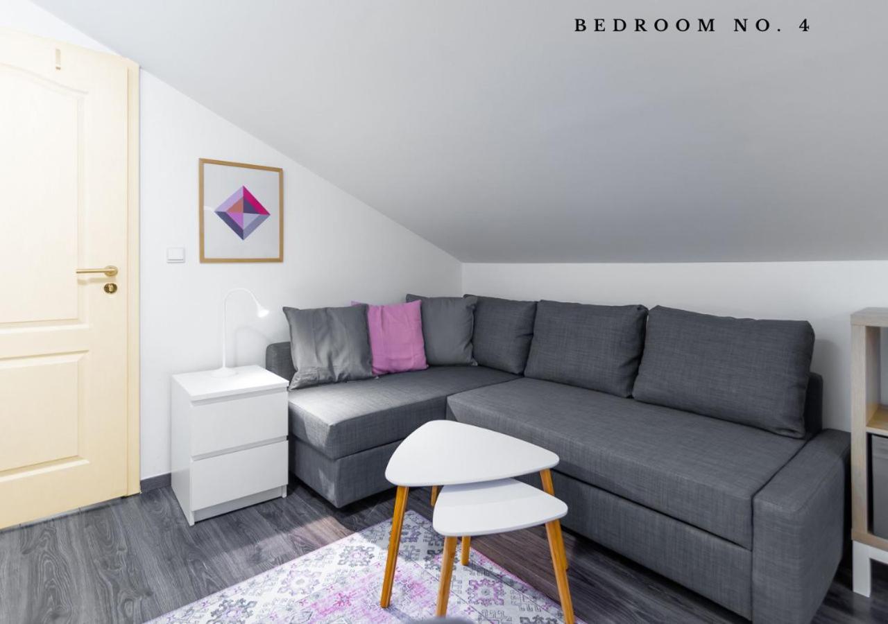The Bookhouse, 5-Bedroom Residence By Prague Castle 外观 照片