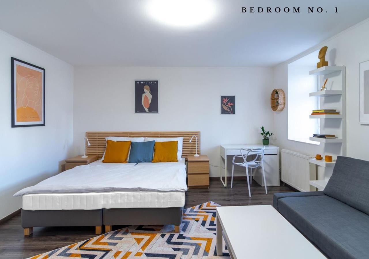 The Bookhouse, 5-Bedroom Residence By Prague Castle 外观 照片